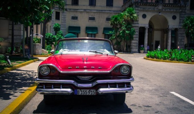 Ухоженные классические тачки на Кубе (9 фото)