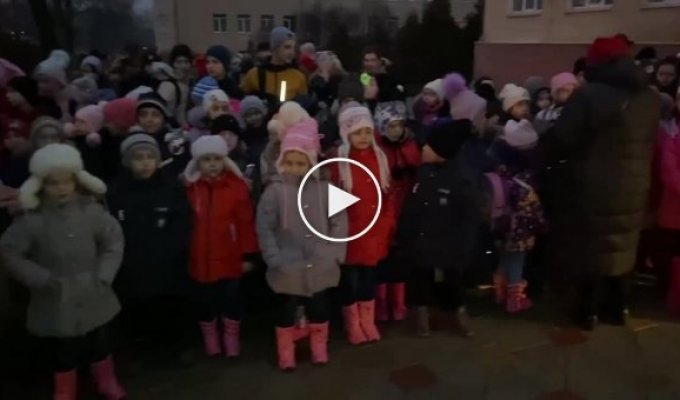 В ДНР началась эвакуация мирных жителей