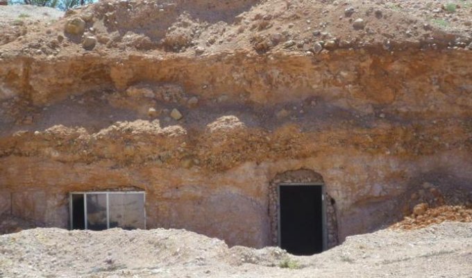 Подземный город Кубер-Педи в Австралии (14 фото)