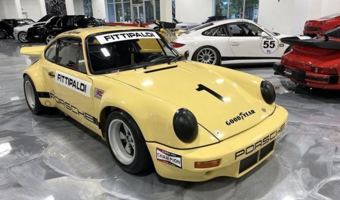 Porsche 1974 года, на котором участвовал в гонках Пабло Эскобар, обойдется вам в 2,2 миллиона долларов (15 фото)