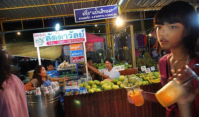 Ночной рынок в Тайланде (12 фото)