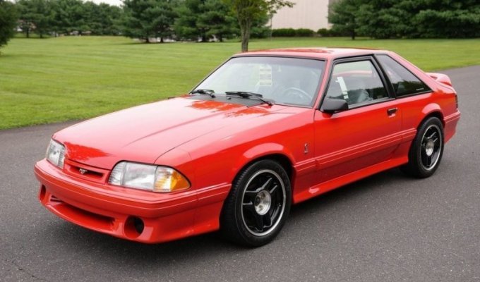 Этот старенький Ford Mustang стоит в пять раз дороже нового (31 фото + 5 видео)