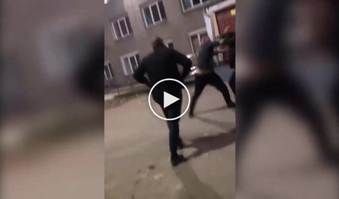 Кавказцы избили парней, которые не позволили им снять девочек в студенческом общежитии