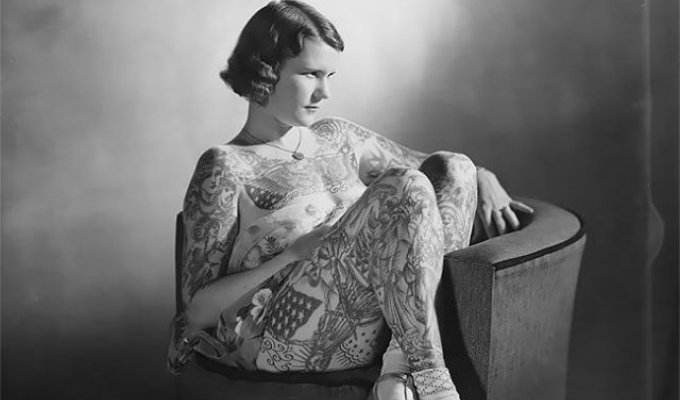 Бетти Бродбент - самая татуированная женщина ХХ века (9 фото)
