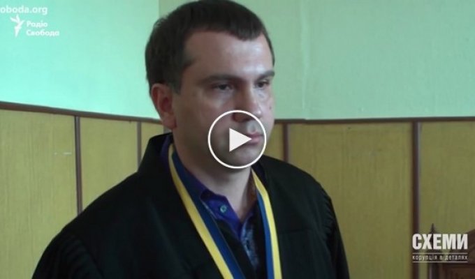 Жена судьи, запретившего Майдан, отчиталась об отдыхе в Крыму