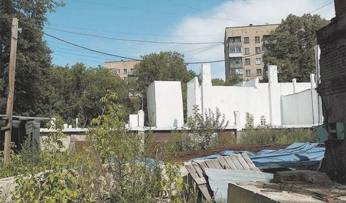 7-этажный медицинский центр за 135 млн рублей, построенный лишь на бумаге (2 фото)