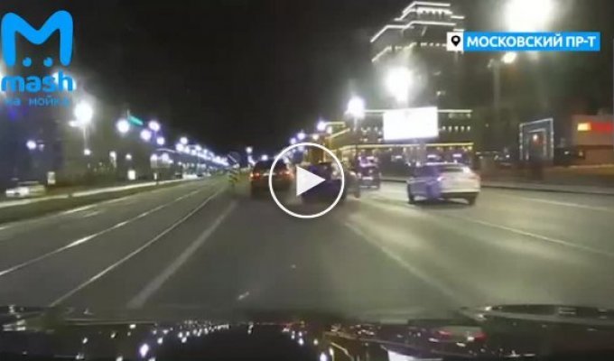 Авария на Московском проспекте — каршеринговый Smart отправил BMW в полет