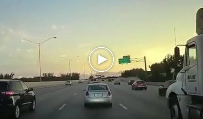 Пугливый водитель на дороге хуже самоубийцы