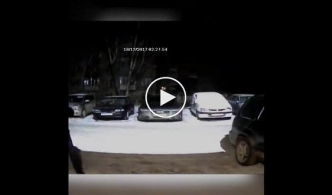 В Новосибирске пьяный решил ночью посигналить во дворе с летальным исходом