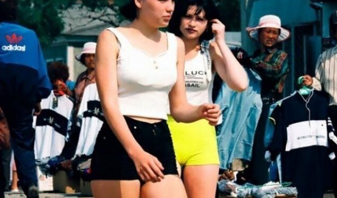 Девушки из 90-х: разные, но все равно симпатичные (15 фото)