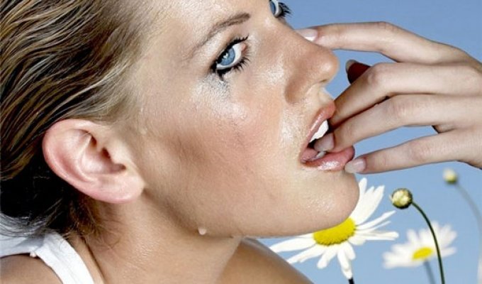 Запах женских слёз снижает половое влечение у мужчин