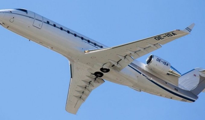 Частная авиакомпания борется с кризисом, проводя «свадьбы в небе» за 28 000 долларов (15 фото)