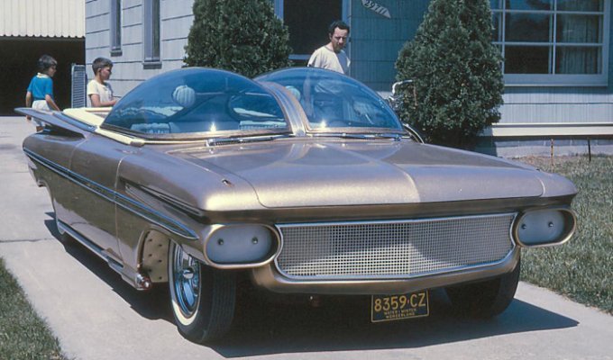 Chevrolet Ultimus - концепт, к которому не были готовы его современники (9 фото)