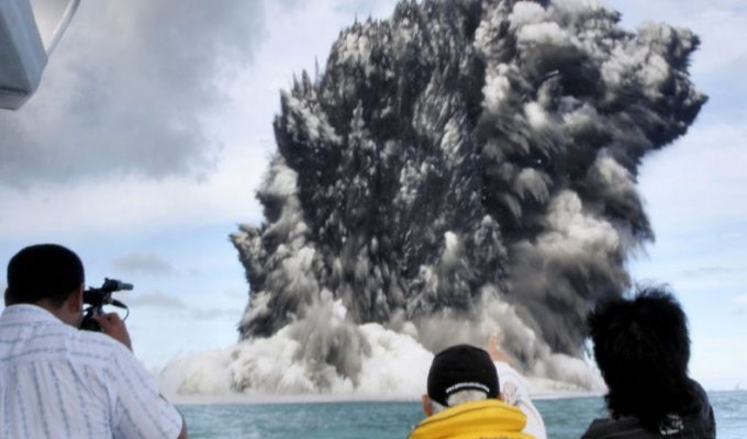  Извержения вулканов (11 фото)