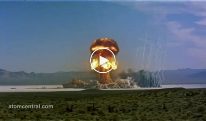Ядерные взрывы снятые с оригинальным звучанием взрыва