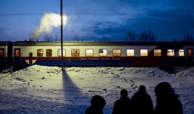 Поезд-поликлиника для оказания медпомощи населению Восточной Сибири (8 фото)