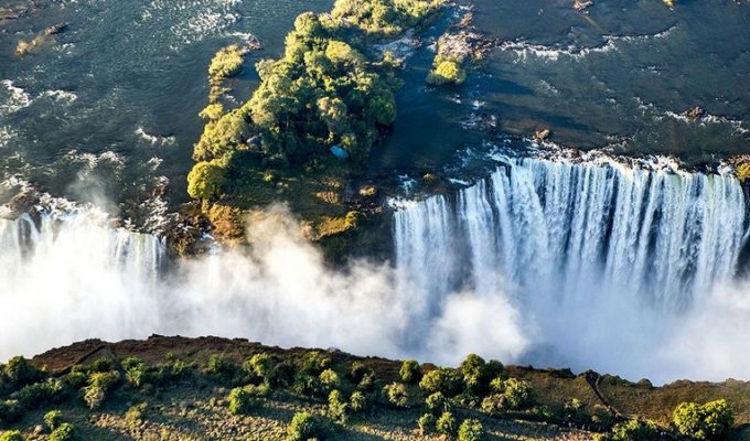 Самые мощные водопады в мире (11 фото)