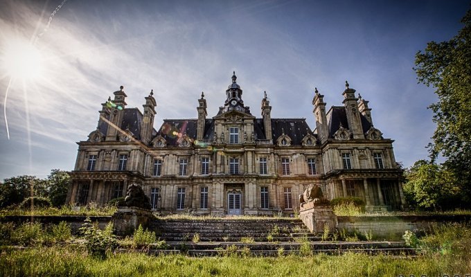 Заброшенные замки Франции (27 фото)