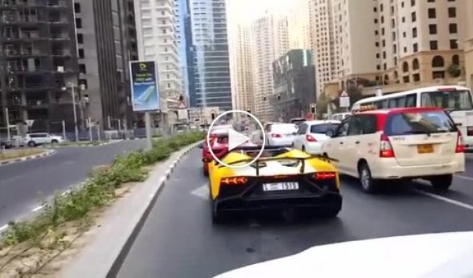 Суперкар Lamborghini Aventador сгорел в Дубае