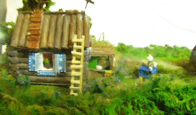 Вторая моя миниатюра в лампочке "Домик в деревне" (18 фото)