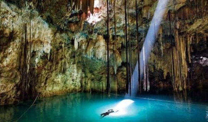 Самые завораживающие пещеры мира (16 фото)