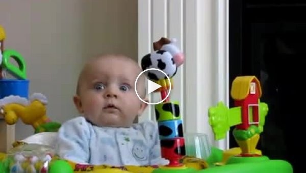 Интересная реакция малыша