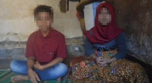 Муж учится в средней школе, а супруга – в начальной. Индонезию потрясла свадьба школьников (3 фото)