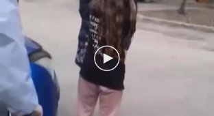 Call your parents!: a woman scolded a little girl for rude abuse