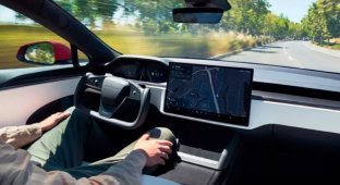 Tesla's "Autopilot" Will Be Available Only by Subscription (1 photo)