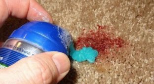 Как почистить ковер пеной для бритья и другие полезные хитрости (5 фото)