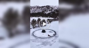 Карусель из льдины