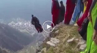Экстремальный полет от первого лица