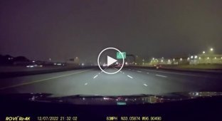 Ford Mustang and Chevrolet Corvette drivers decide to chase down a Texas highway