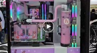 Комп'ютер із системою охолодження на молочному коктейлі
