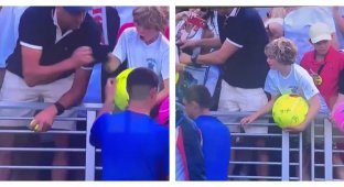 A man who stole a cap with an autograph from a child turned out to be a Polish millionaire (2 photos + 1 video)