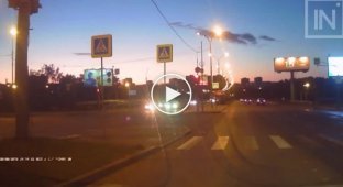 В результате ДТП в Екатеринбурге сгорел Мерседес