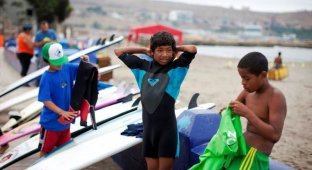 Муай-тай и серфинг в перуанских трущобах (18 фото)сссс
