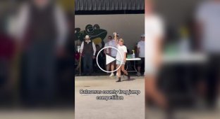 Соревнование прыгающих лягушек