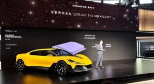 Производитель пылесосов показал спортивный кроссовер Nebula Next 01X и пообещал оснастить его твердотельной тяговой батареей (5 фото)