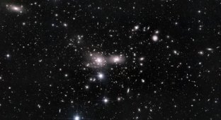 The Coma Cluster: thousands of galaxies in a single frame (4 photos)