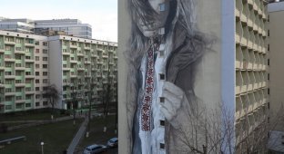 Подборка самых офигенных граффити на стенах зданий (33 фото)