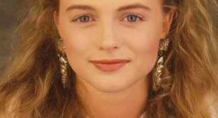 Heather Graham notes 55th birthday: the best photos of the beauty (9 photos)