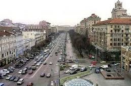 В Киеве, до 10 августа, частично перекрыли Крещатик из-за строительства коллектора