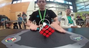 Студент из Австралии собрал кубик Рубика за 4,73 секунды и установил новый мировой рекорд