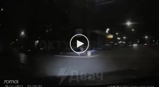 Yes, he’s having a blast!: in Russia, an inadequate person jumped into a moving taxi, breaking the window with his head