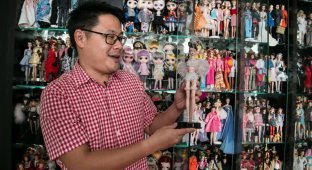 Мужчина собрал коллекцию из более чем 12000 кукол Барби (11 фото)
