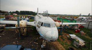 Восстановление Ил-14Т на Тушинском аэродроме (24 фото)