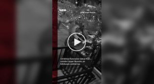 In Scotland, an unknown person stole a 2.5-meter Nutcracker