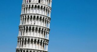 A Mistake That Became a Legend: Why the Leaning Tower of Pisa Hasn't Collapsed Yet (5 photos)