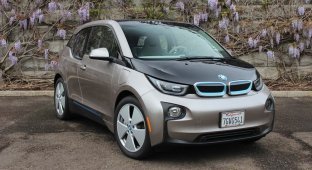 Owners of electric BMWs are shocked by the cost of replacing the battery (3 photos)